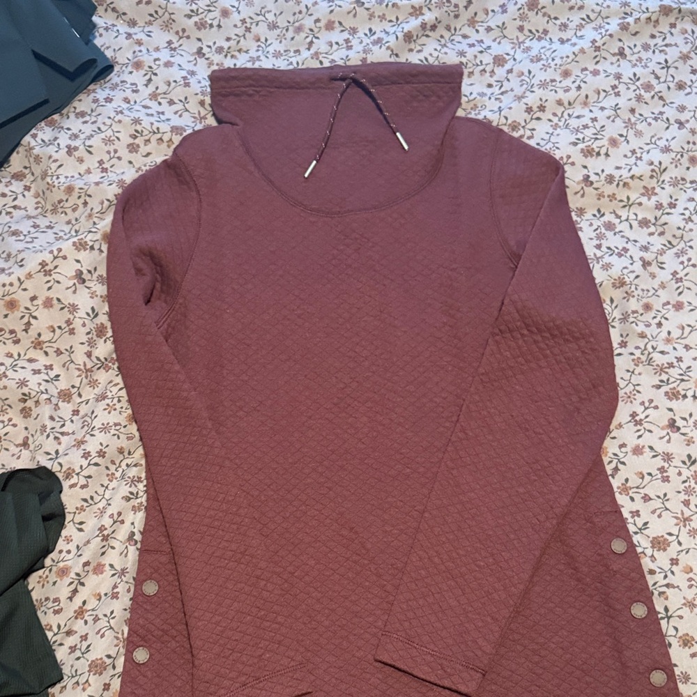 L.L. Bean Women's Burgundy Quilted Sweatshirt